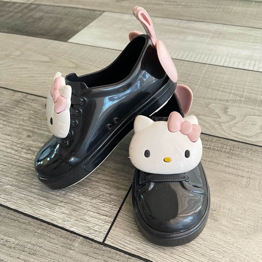 Mini Melissa hello kitty sz 10